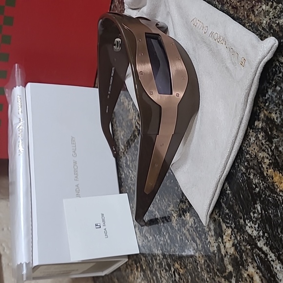 Linda Farrow Suit of Armor Wrap Around Sunglasses - Picture 5 of 8